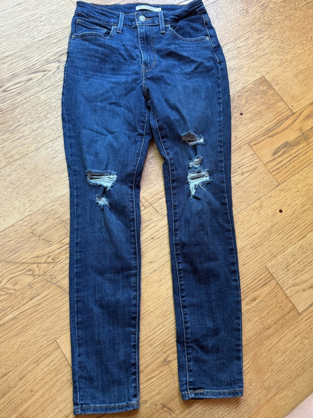 Levi's Dark Indigo Ripped Skinny Jeans